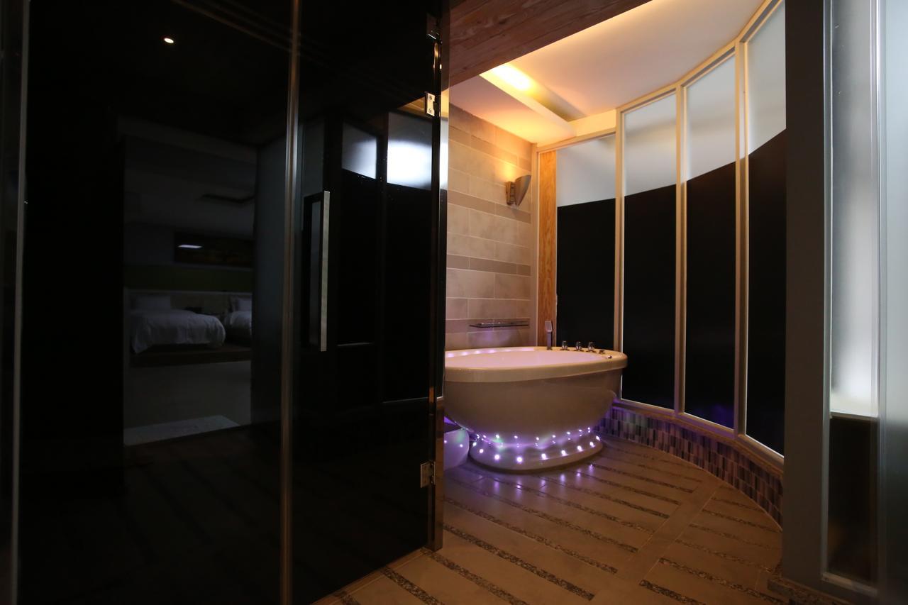 Opera 21 Hotel Чонджу Екстериор снимка